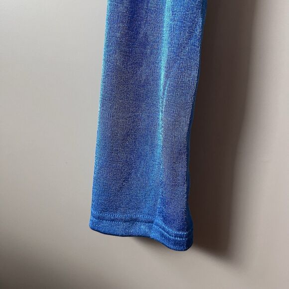 Remi x Revolve Niki Twist Front Stretch Crop Top Women Sz 1X Blue Slinky‎ V-Neck - Picture 10 of 12